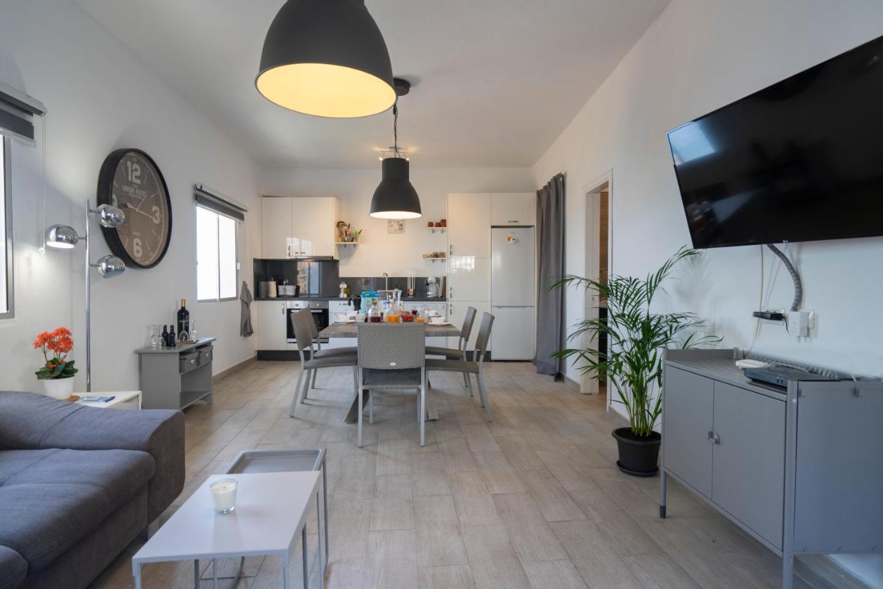 Spacious House With Huge Terrace Facing The Sea Bocacangrejo Eksteriør bilde